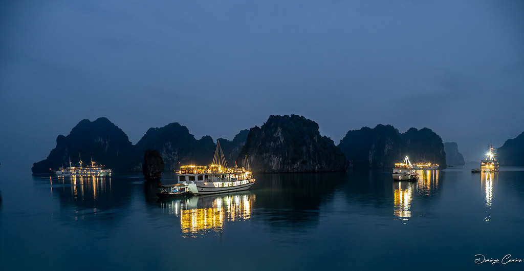 Bahia de Ha long/ Ha long bay. Vietnam