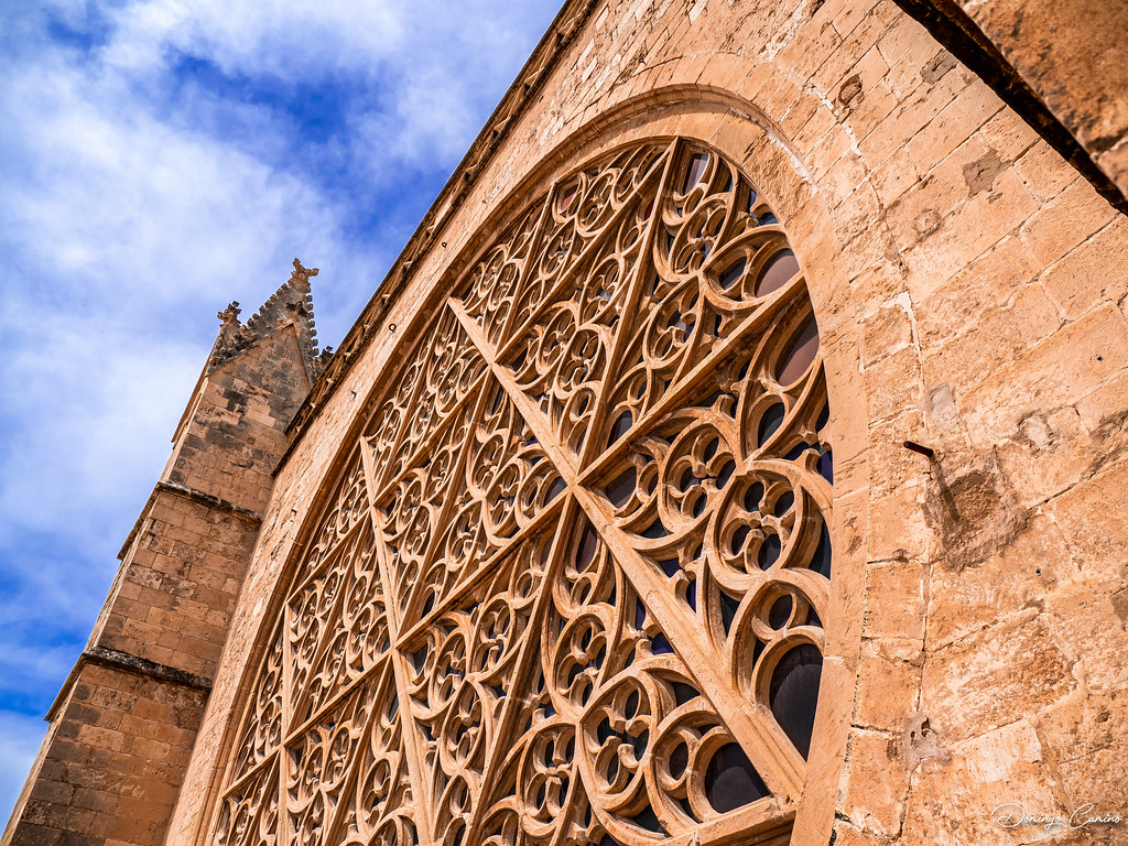 Rosetón/ rosassa/  rose window de la Catedral de Palma